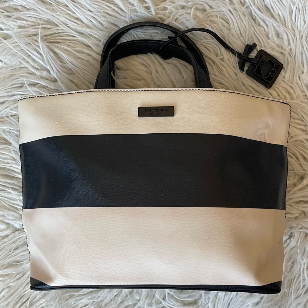 Kate Spade Juno Grant St. Grainy Vinyl Ostrich Egg Black Stripe Small Tote Bag